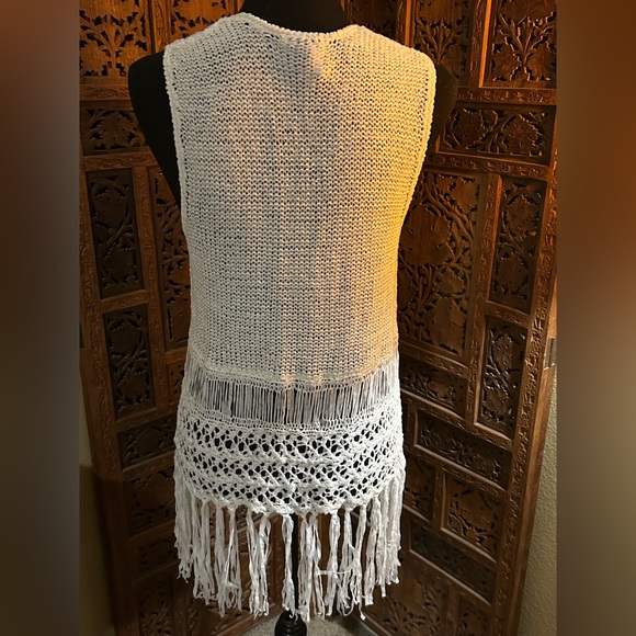 Love By Design Ivory Crochet Vest with Fringe - Picture 3 of 4